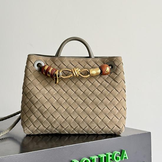 Bottega Veneta Suede Small Andiamo Cypress 743568 Bottega Veneta Suede Small Andiamo Cypress 743568