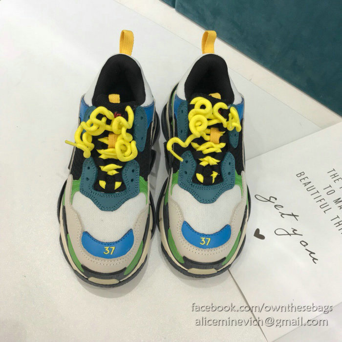 Balenciaga Triple S Sneakers B811062B