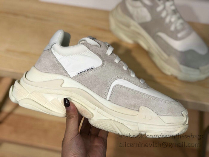 Balenciaga Triple S Sneakers B811063A