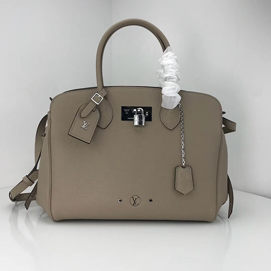 Louis Vuitton Veau Nuage Leather Milla MM Grey M51685