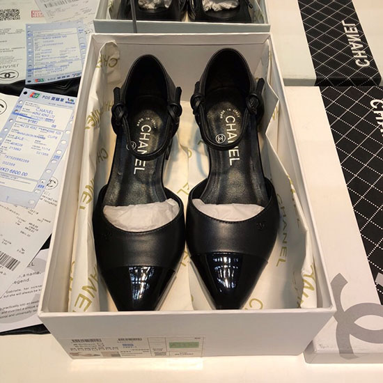 Chanel Lambskin Sandals Black C32604