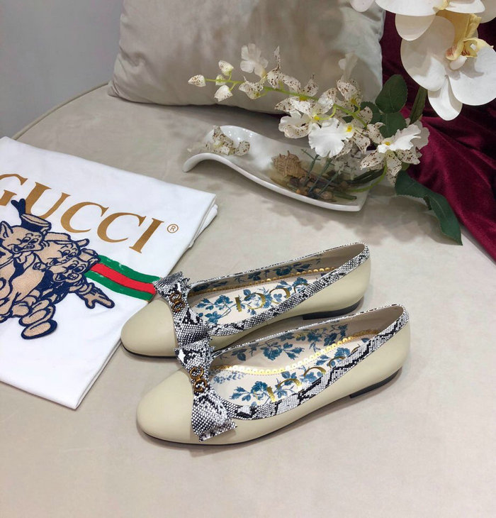 Gucci Leather ballet flat with Web bow 512464A