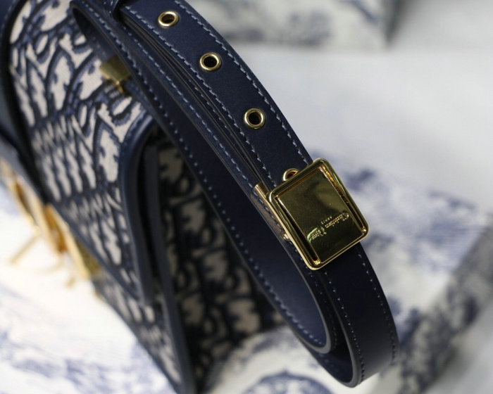 Dior 30 Montaigne Dior Oblique Bag Blue M9203