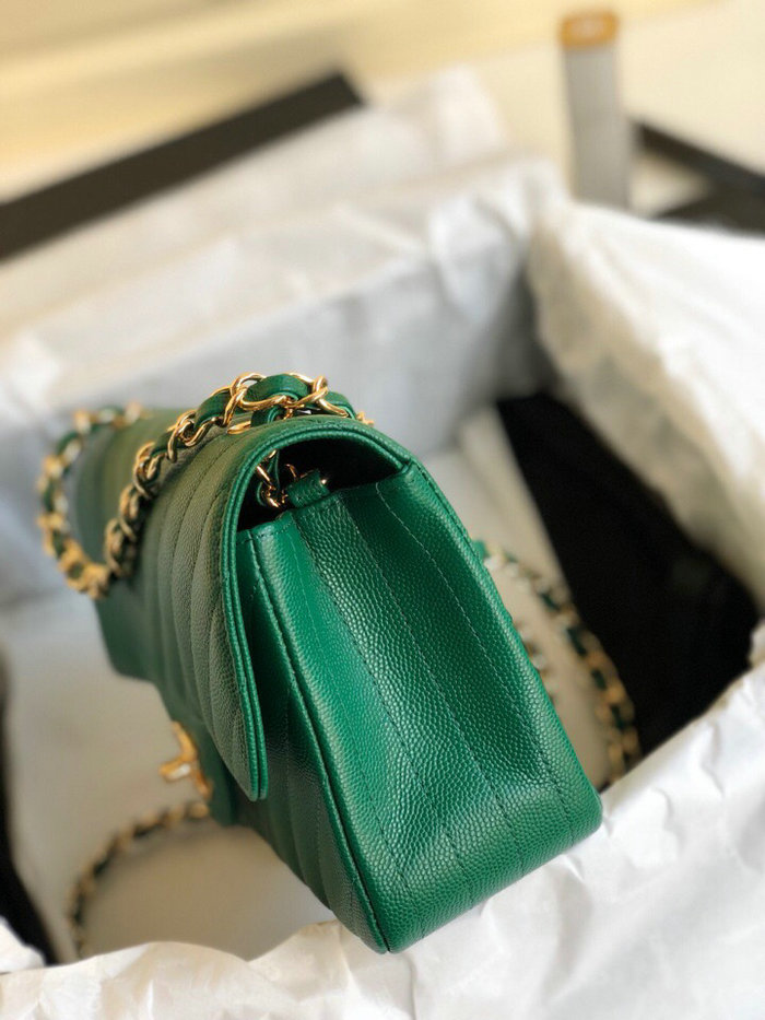 Classic Chanel Grained Calfskin Small Flap Bag Green CF1116