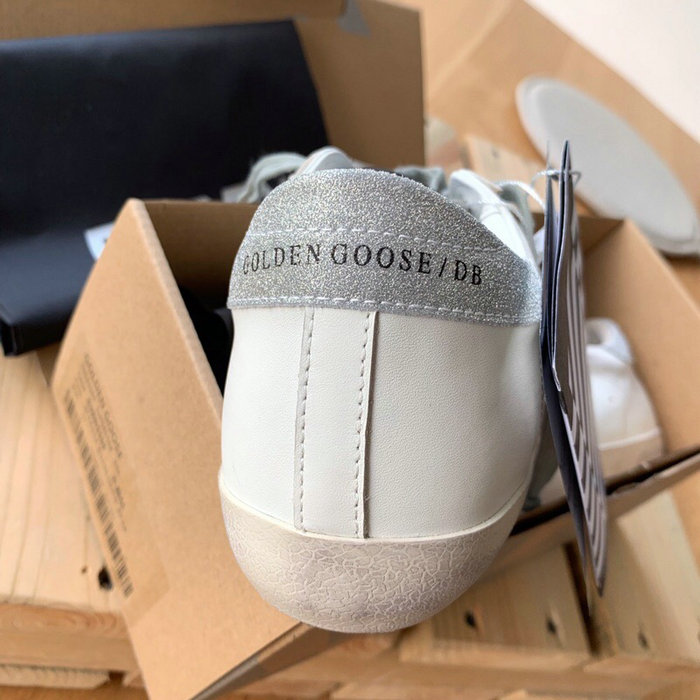 Golden Goose Calfskin Sneaker GG07703