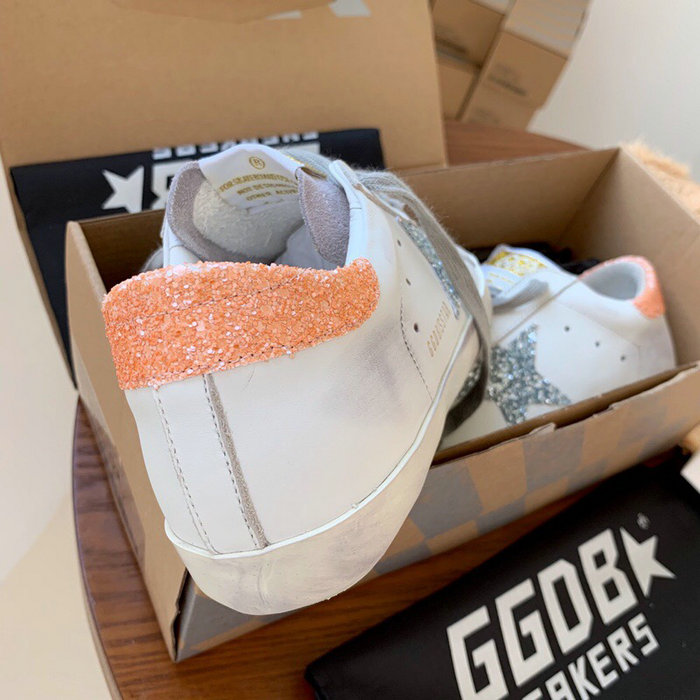 Golden Goose Calfskin Sneaker GG07704