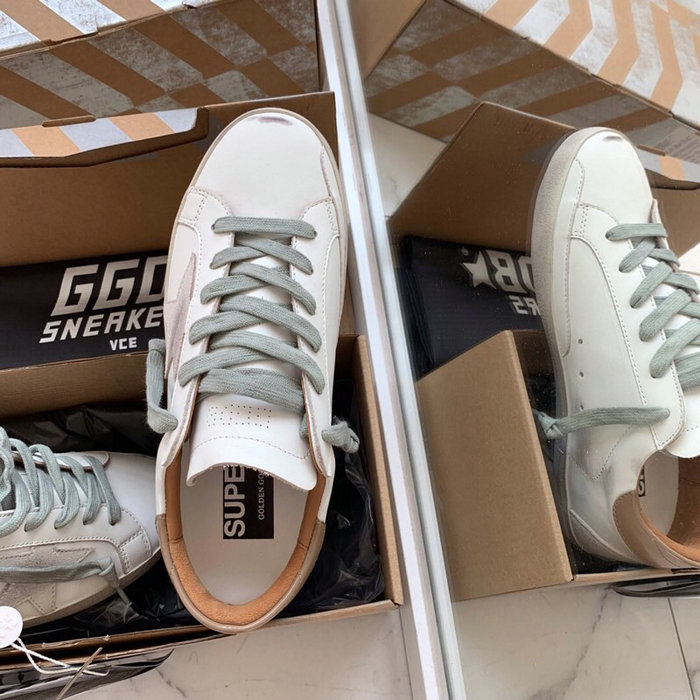 Golden Goose Calfskin Sneaker GG07714