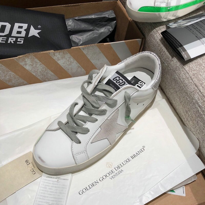 Golden Goose Calfskin Sneaker GG07724