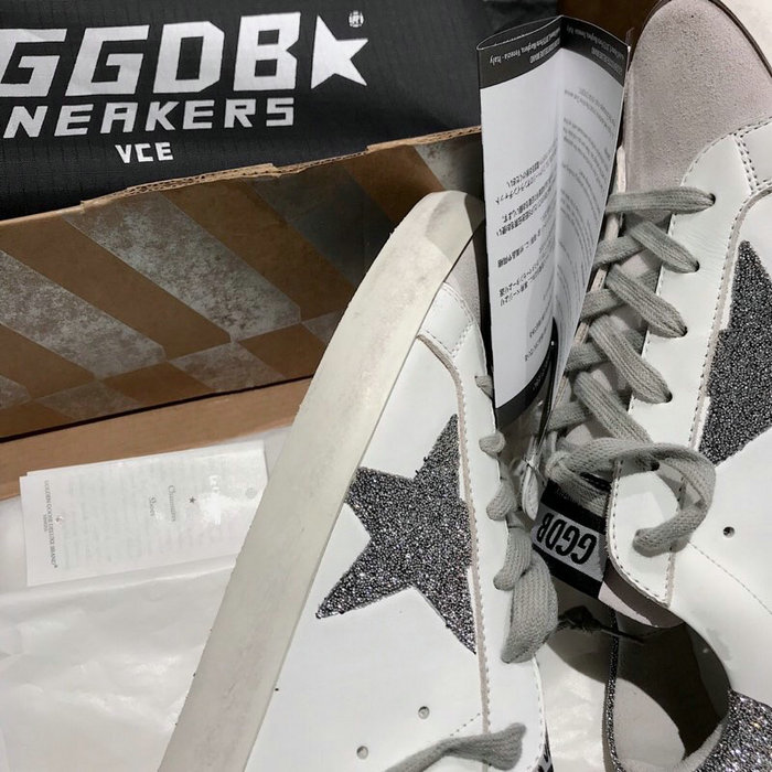 Golden Goose Calfskin Sneaker GG07725