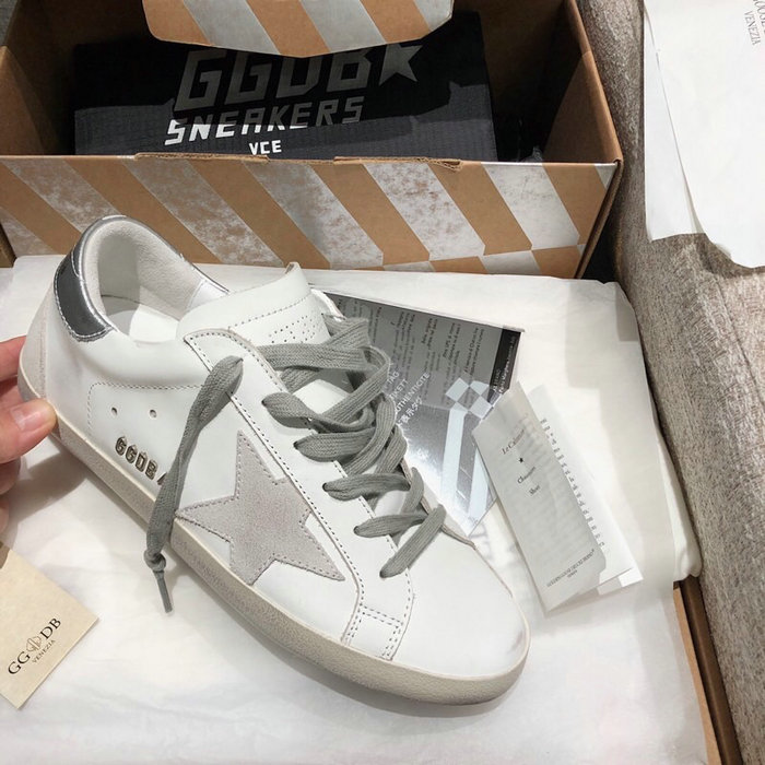 Golden Goose Calfskin Sneaker GG07726