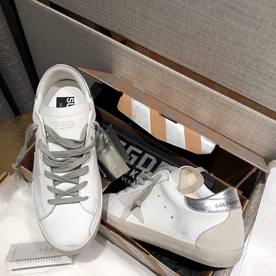 Golden Goose Calfskin Sneaker GG07726