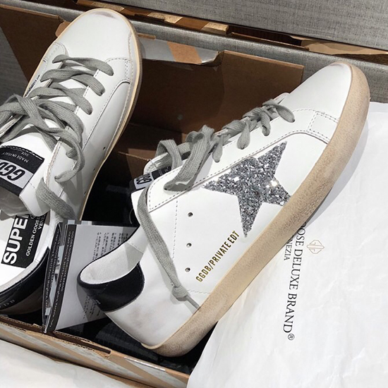 Golden Goose Calfskin Sneaker GG07730