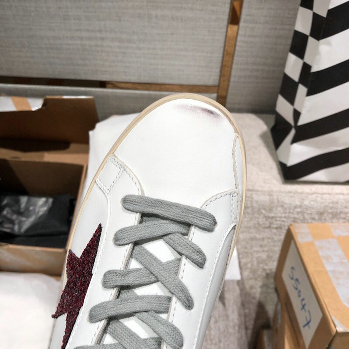 Golden Goose Calfskin Sneaker GG07732