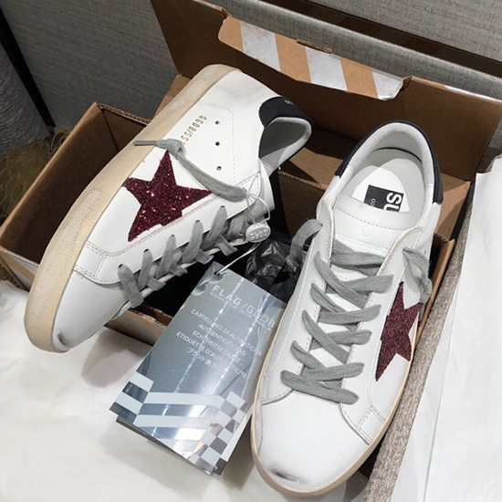 Golden Goose Calfskin Sneaker GG07732