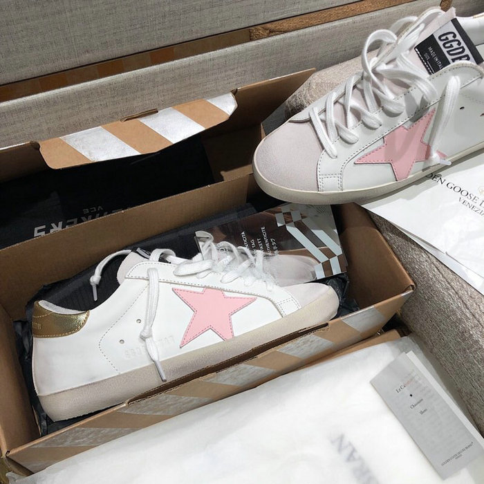 Golden Goose Calfskin Sneaker GG07733