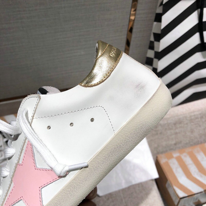 Golden Goose Calfskin Sneaker GG07733