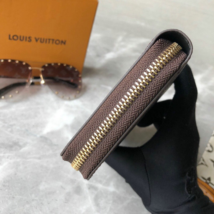 Louis Vuitton Monogram Zippy Wallet M60017