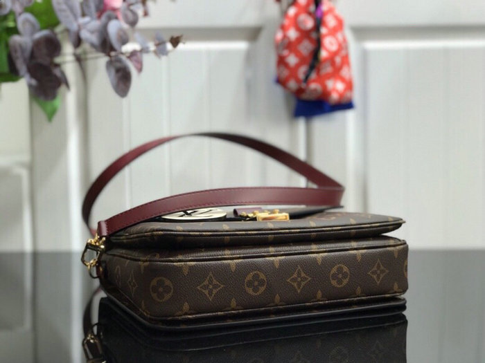 Louis Vuitton Pochette Metis Yellow M43984