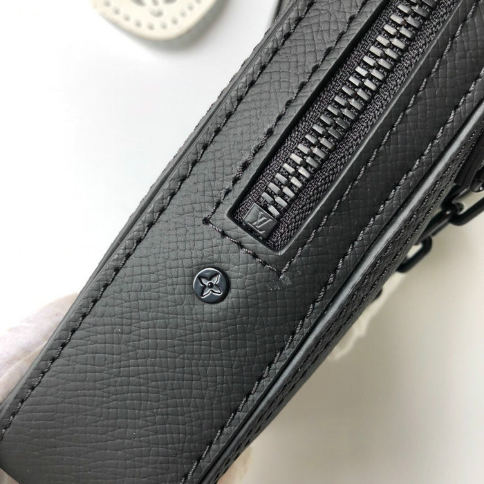 Louis Vuitton Taiga Leather Danube Messenger M30332