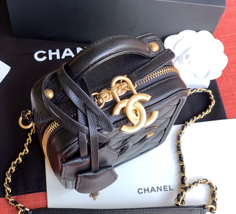 Chanel Grained Calfskin Vanity Case Black A08181