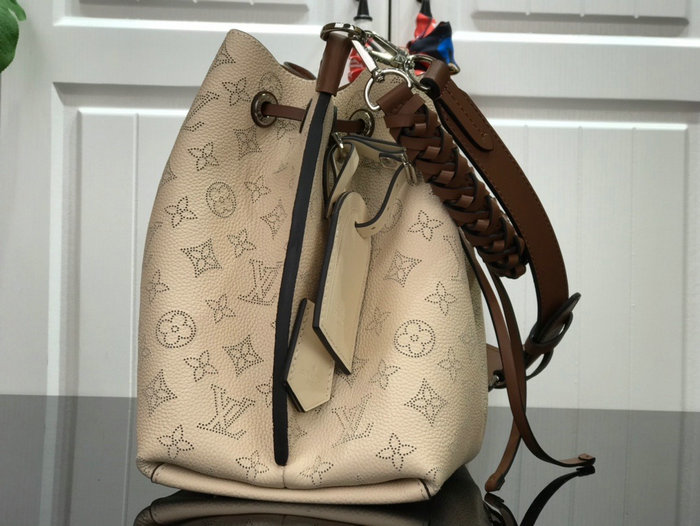 Louis Vuitton Mahina Leather Muria Cream M55801