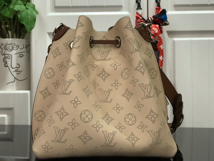 Louis Vuitton Mahina Leather Muria Cream M55801