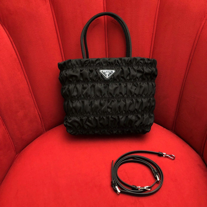 Prada Nylon tote Black 1BG321