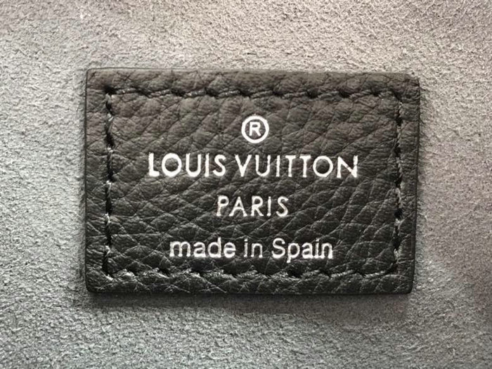 Louis Vuitton Beaubourg Hobo MM Noir M56084