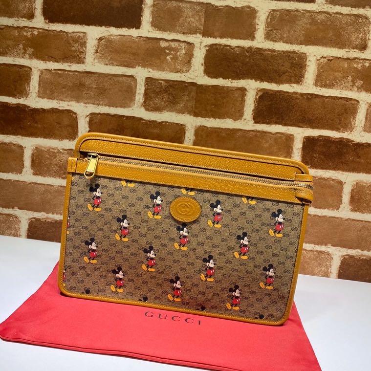 Disney x Gucci pouch 602552