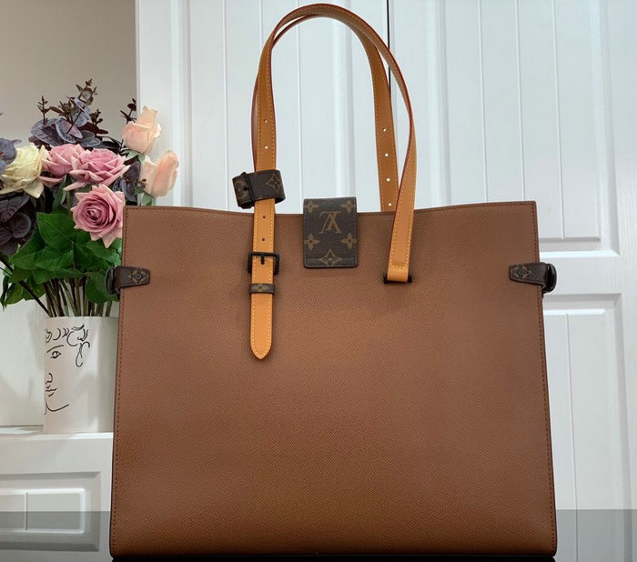 Louis Vuitton Taiga Leather Onthego Brown M30725