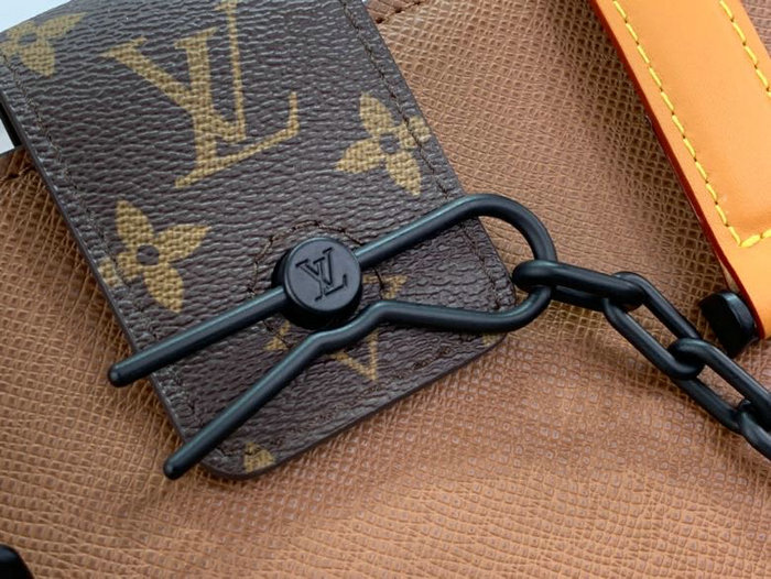 Louis Vuitton Taiga Leather Onthego Brown M30725