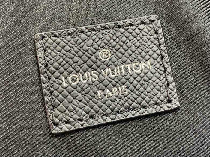 Louis Vuitton Taiga Leather Alex Briefcase M30440