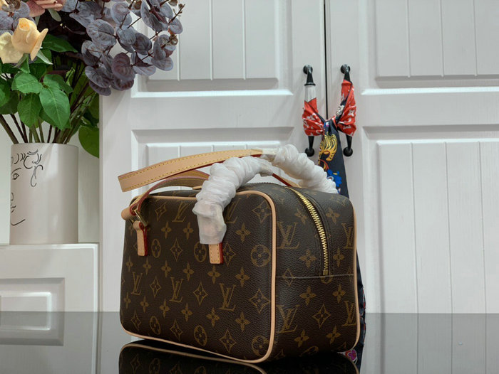 Louis Vuitton Monogram Cite MM M51182