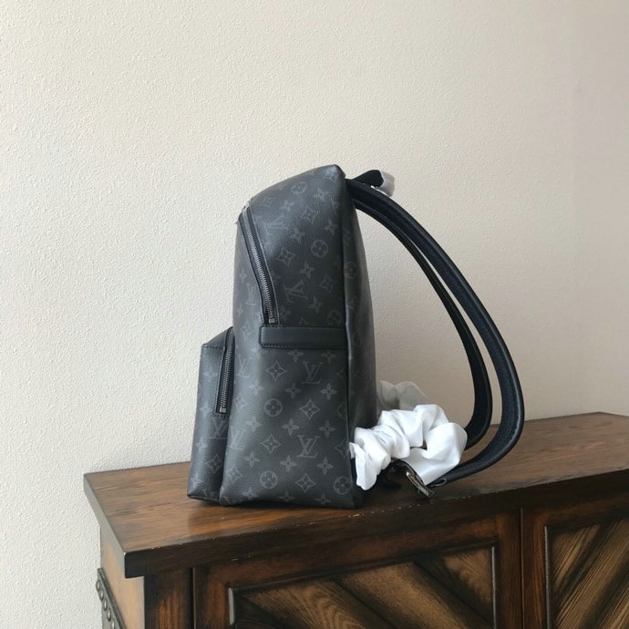 Louis Vuitton Discovery Backpack PM M43186