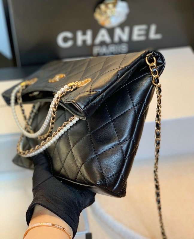 Chanel Calfskin Shoulder Bag Black A13108