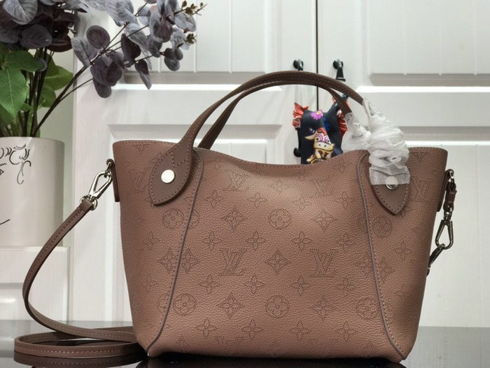 Louis Vuitton Mahina Leather Hina PM Nude M54353