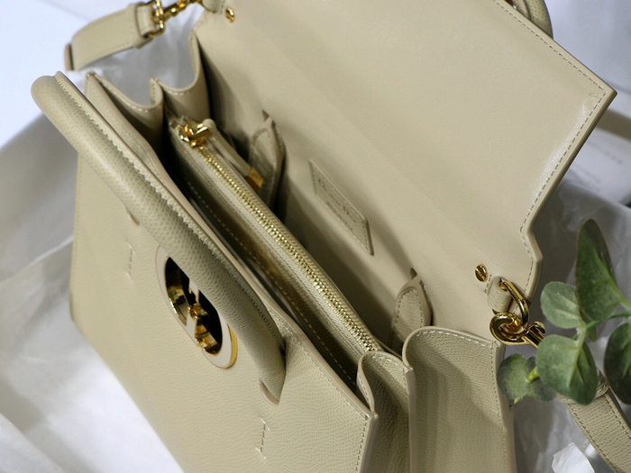 Dior Medium St Honore Tote Beige M8012