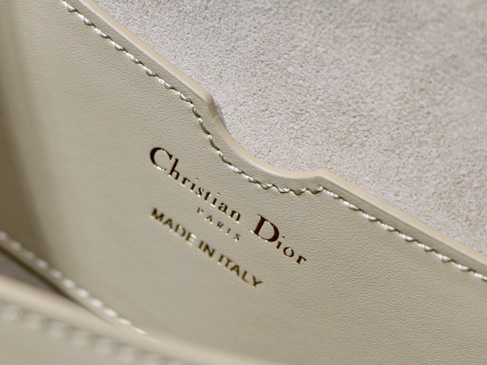 Medium Dior Box Calfskion Bobby Bag Beige M9319