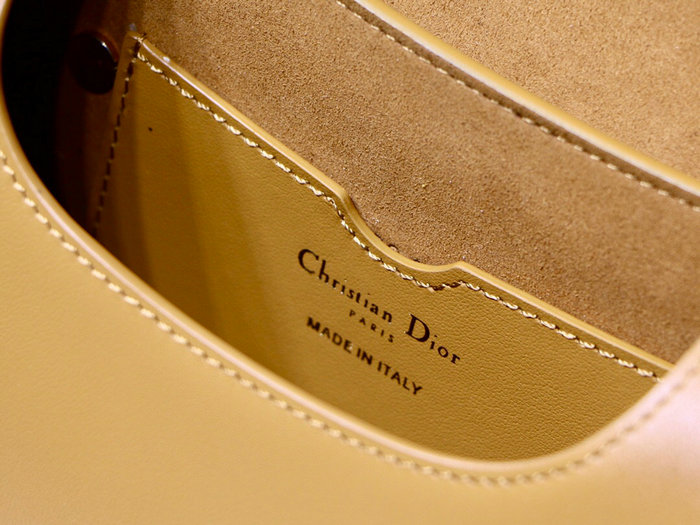 Medium Dior Box Calfskion Bobby Bag Camel M9319