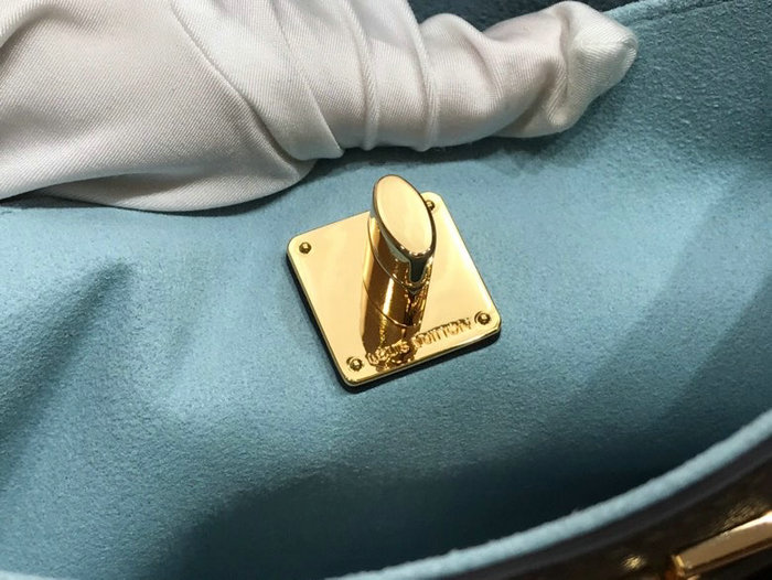 Louis Vuitton Lockme Shopper Green M57346