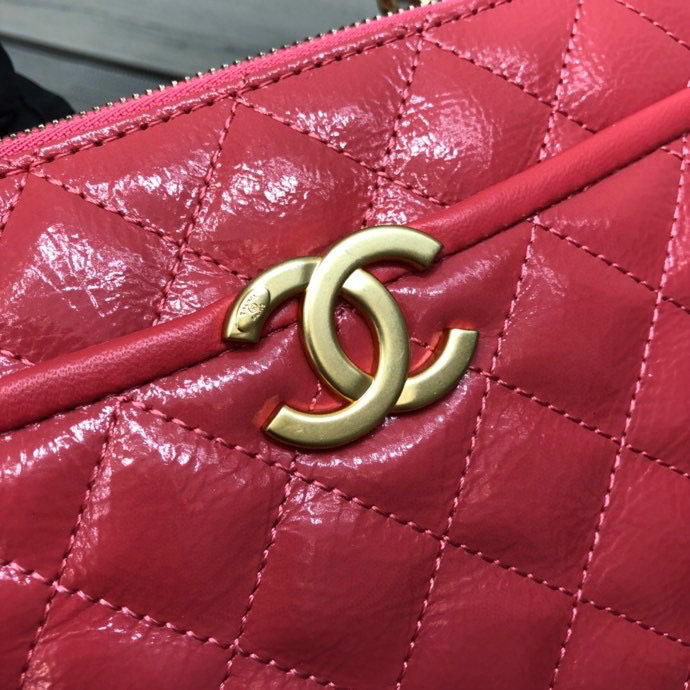 Chanel Shiny Crumpled Calfskin Vanity Case Red AS2179