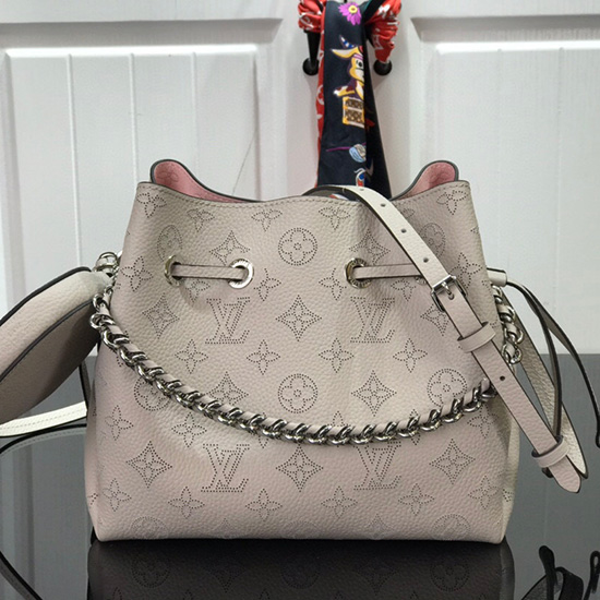 Louis Vuitton Mahina Bella Light Grey M57068