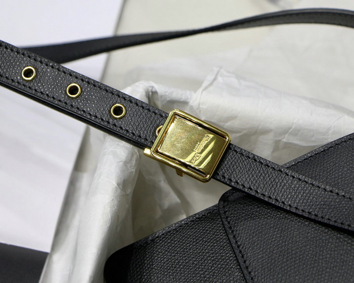 Dior 30 Montaigne Grained Calfskin Bag Black M9030