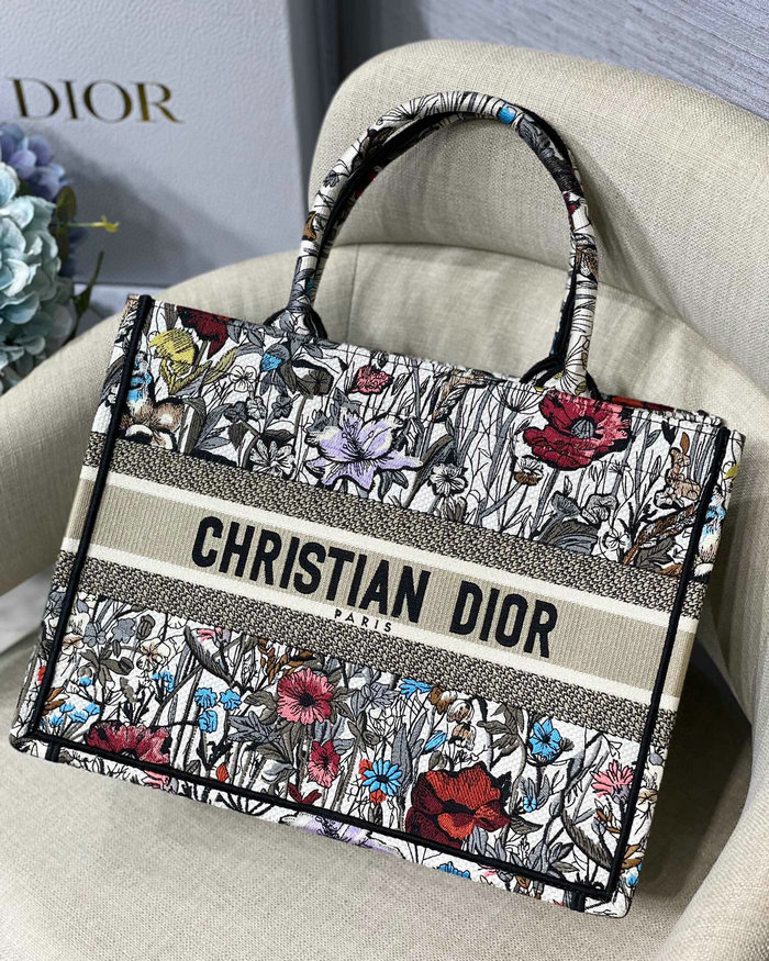 Dior Embroidered Canvas Book Tote MD19043