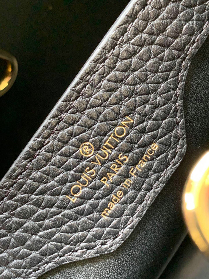 Louis Vuitton Capucines BB Black M53963