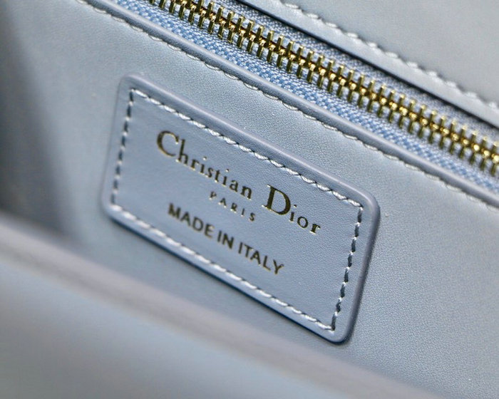 Dior 30 Montaigne Calfskin Bag Skyblue M9030