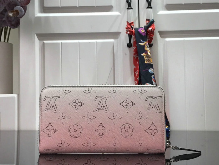 Louis Vuitton Zippy Wallet Pink M80494