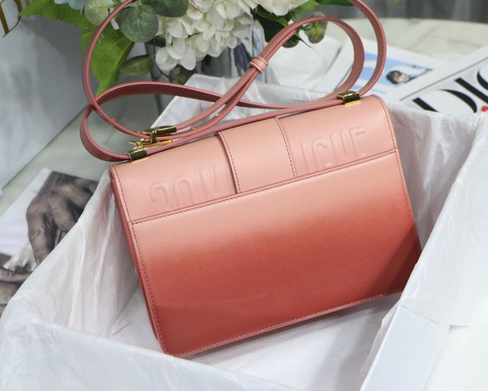 Dior 30 Montaigne Calfskin Bag Pink M90301