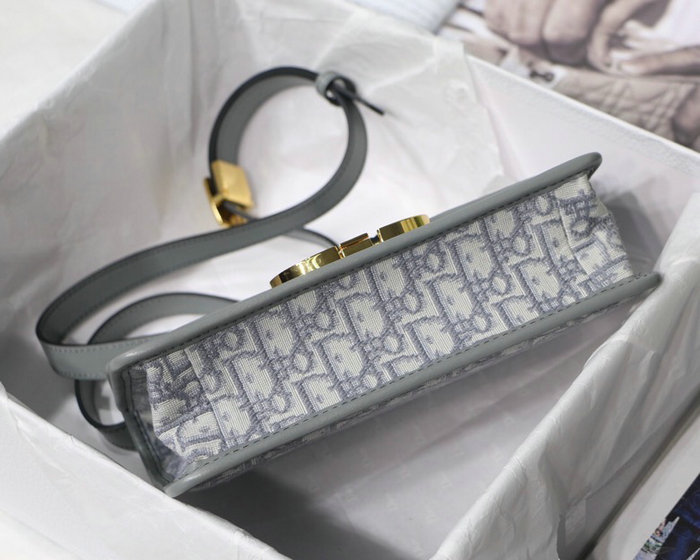 Dior 30 Montaigne Shoulder Bag Grey M9030