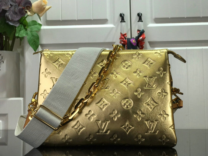 Louis Vuitton Coussin PM Gold M57913